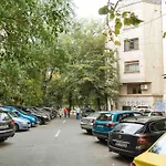 Sunny Cismigiu Gardens Flat - Charming Balcony Apartament *