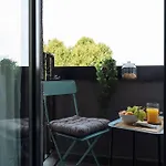 Apartament Sunny Cismigiu Gardens Flat - Charming Balcony *