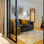 Sunny Cismigiu Gardens Flat - Charming Balcony Apartament Bucureşti