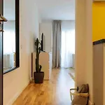 Sunny Cismigiu Gardens Flat - Charming Balcony