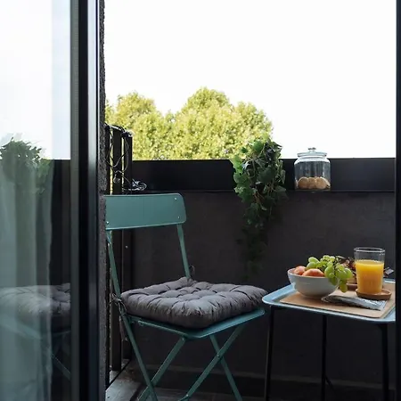 Διαμέρισμα Sunny Cismigiu Gardens Flat - Charming Balcony *