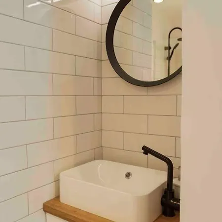 Διαμέρισμα Sunny Cismigiu Gardens Flat - Charming Balcony Βουκουρέστι