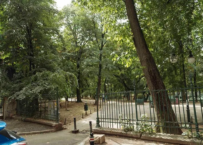 Appartement Sunny Cismigiu Gardens Flat - Charming Balcony Boekarest