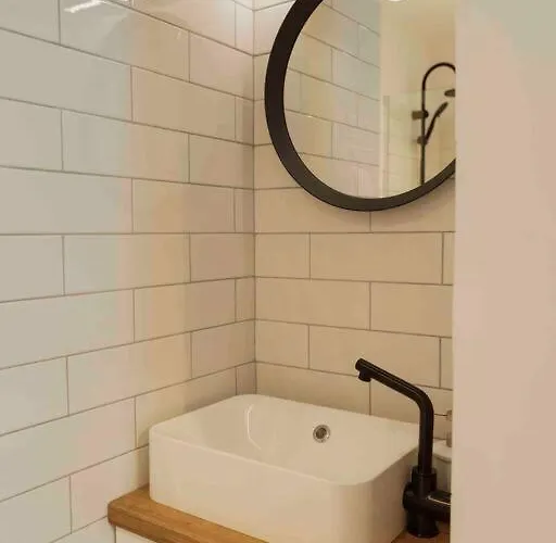 Apartment Sunny Cismigiu Gardens Flat - Charming Balcony Bukarest