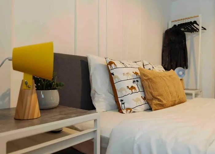 Sunny Cismigiu Gardens Flat - Charming Balcony ブカレスト