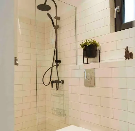 Sunny Cismigiu Gardens Flat - Charming Balcony * ブカレスト