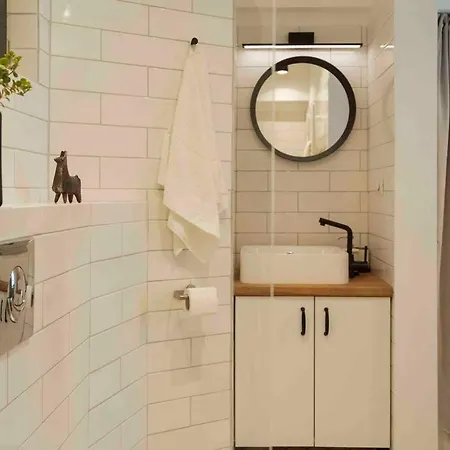 Sunny Cismigiu Gardens Flat - Charming Balcony דירה *