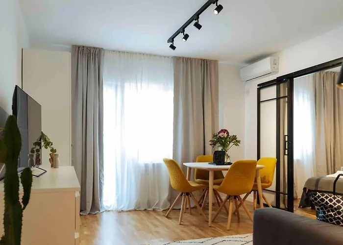 Appartamento Sunny Cismigiu Gardens Flat - Charming Balcony