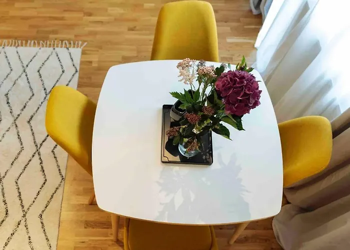 Sunny Cismigiu Gardens Flat - Charming Balcony Bucarest